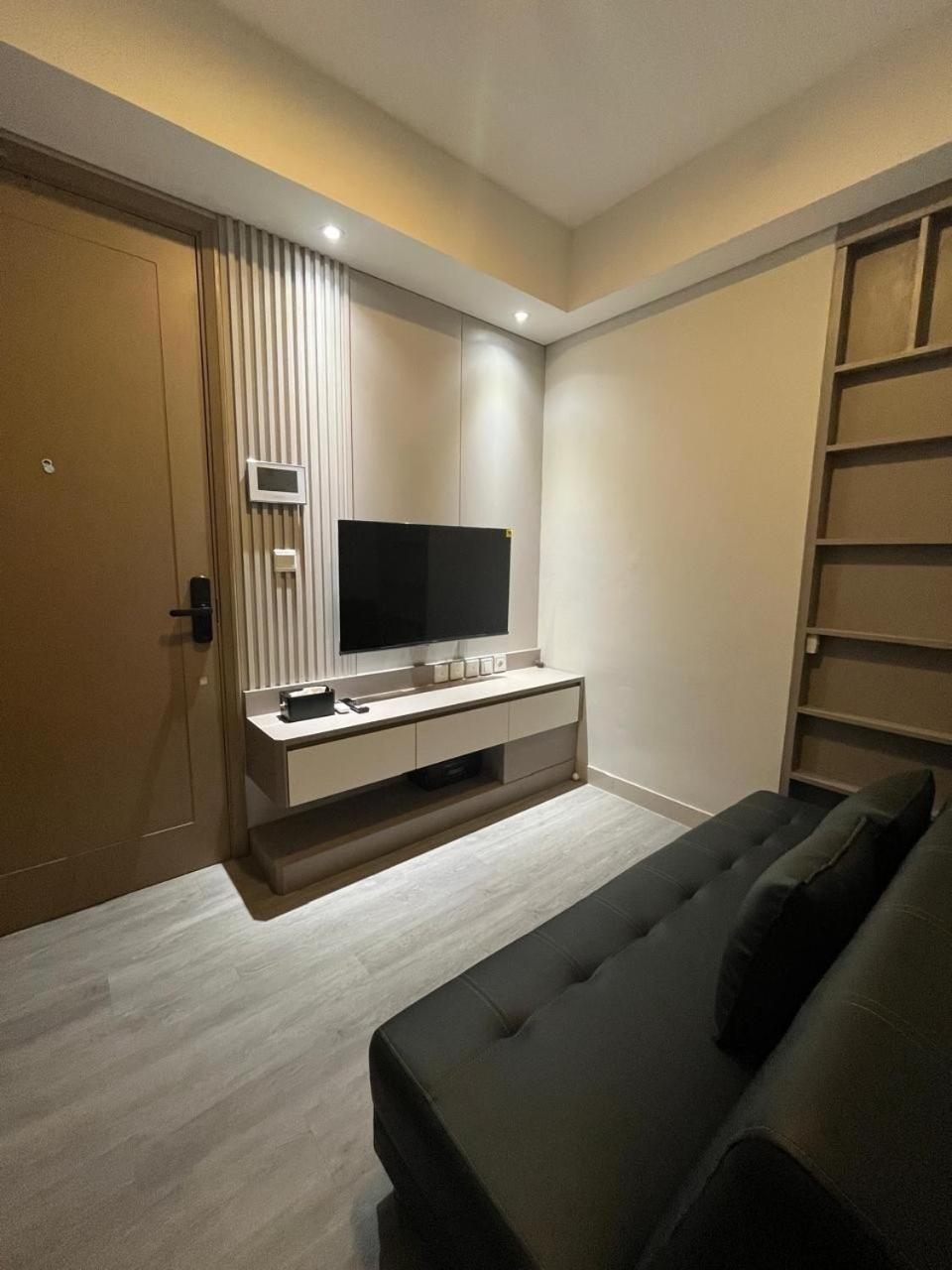 Gold Coast Japanese Netflix Sofa Bed * Jakarta